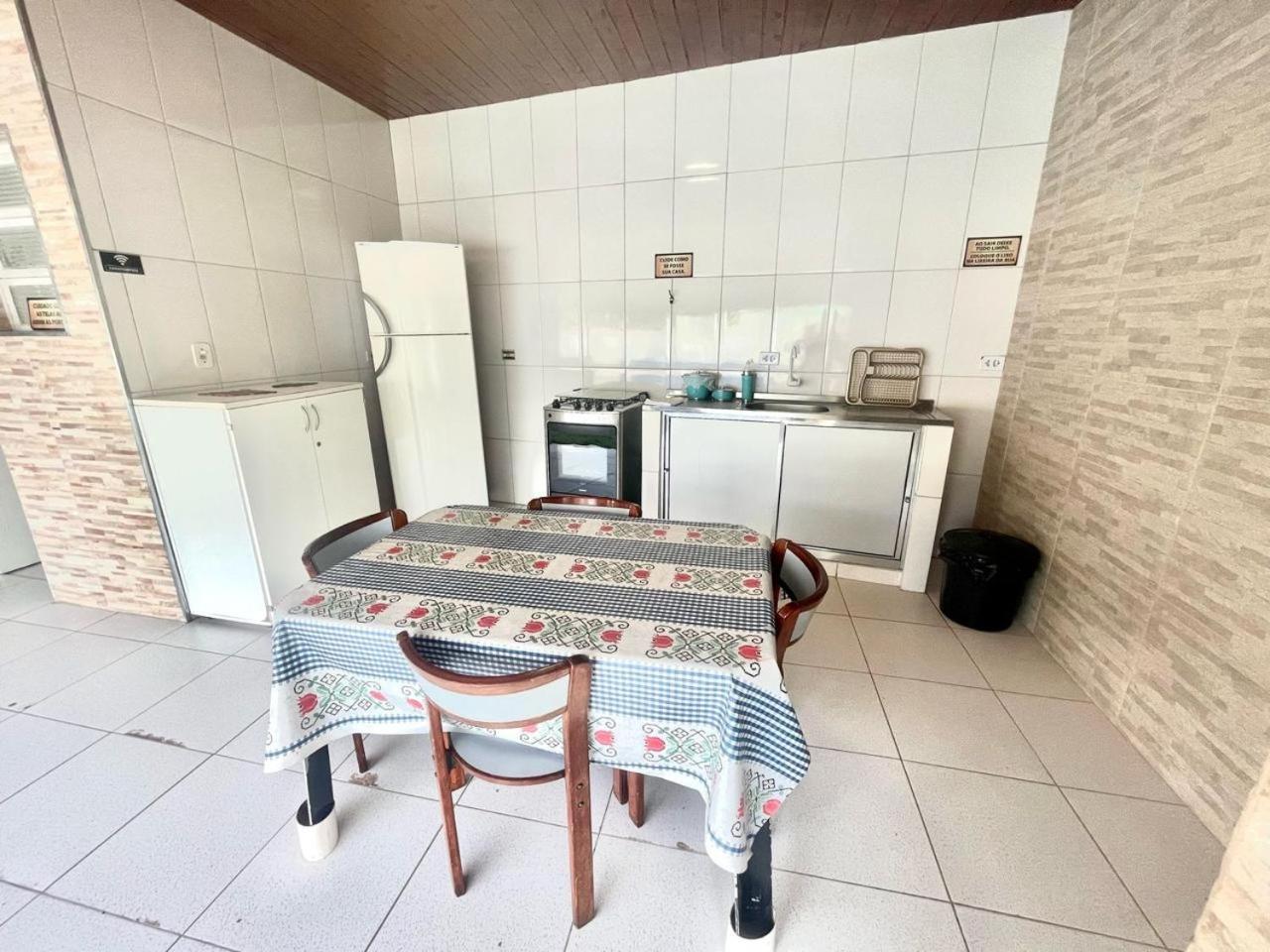 Casa Aconchegante A 5min A Pe Da De Boraceia!